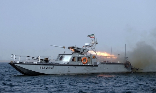 「中距離対空ミサイルの試射に成功」、イラン海軍