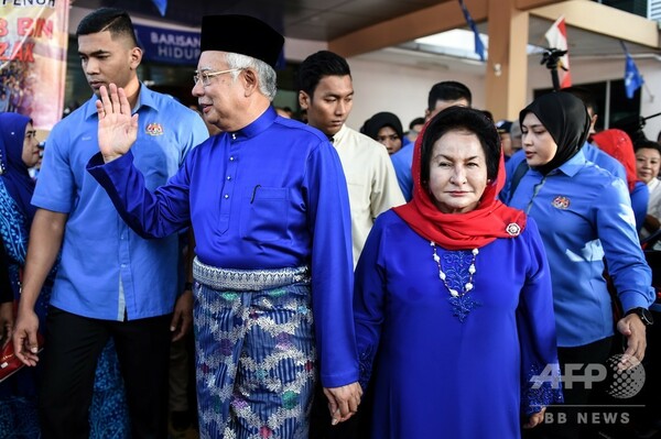 マレーシア当局、前首相夫人を拘束 数十億ドル規模の汚職に絡み