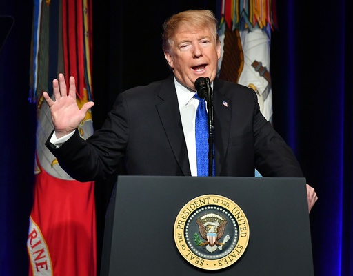 トランプ米大統領、世界の評価は「ネガティブ」 米シンクタンク調査