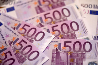 ギリシャ国債の利子収入約1兆円、ユーロ圏内に新たな火種か ギリシャ国債の利子収入約1兆円、ユーロ圏内に新たな火種か