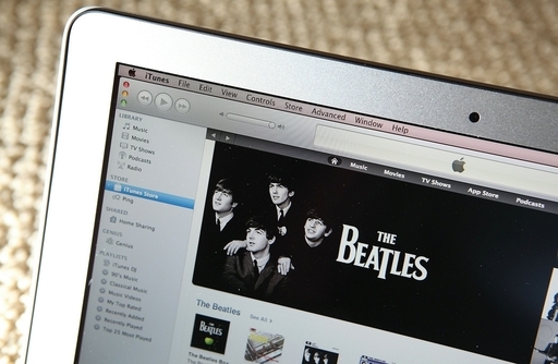 アップル、ビートルズ楽曲のネット販売開始