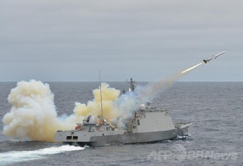韓国、竹島沖で射撃訓練を実施