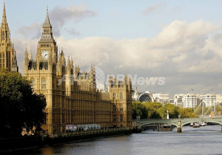 英国情報局がゲイのスパイを募集、FT紙 英国情報局がゲイのスパイを募集、FT紙