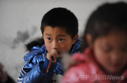 中国児童300人が鉛中毒、原因は「鉛筆かむ癖」?高官発言に非難 中国児童300人が鉛中毒、原因は「鉛筆かむ癖」?高官発言に非難
