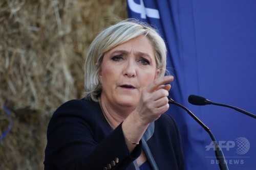 ルペン氏らが選挙集会を中止 パリ警官銃撃で、23日投票 ルペン氏らが選挙集会を中止 パリ警官銃撃で、23日投票