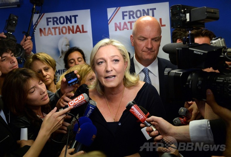 フランス政界に激震、欧州議会選で極右政党が首位 フランス政界に激震、欧州議会選で極右政党が首位