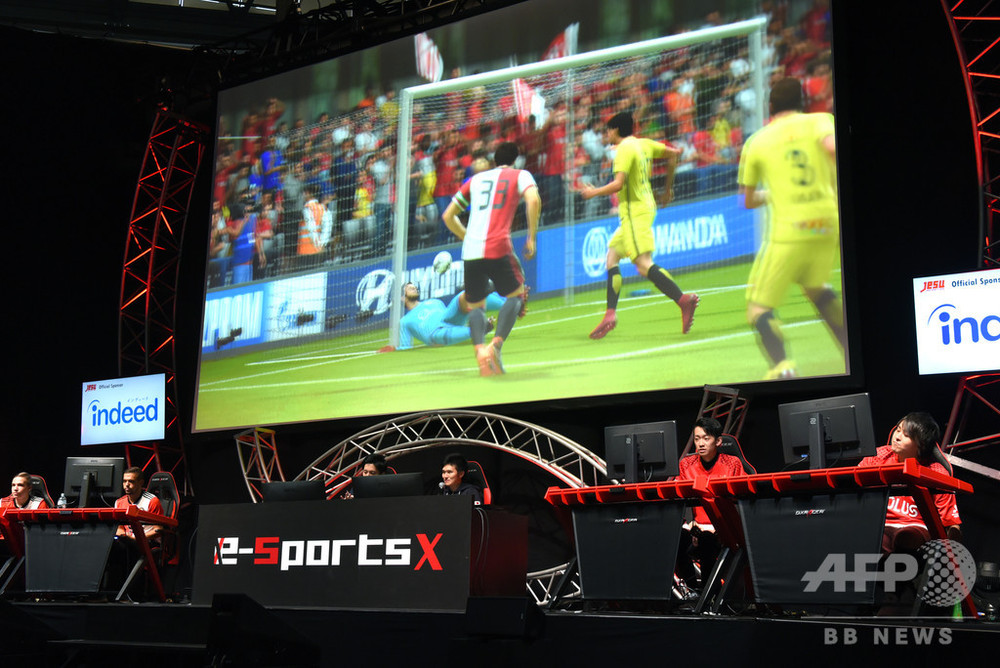 最新ゲーム勢ぞろい、eスポーツの国際親善試合も 東京ゲームショウ2018