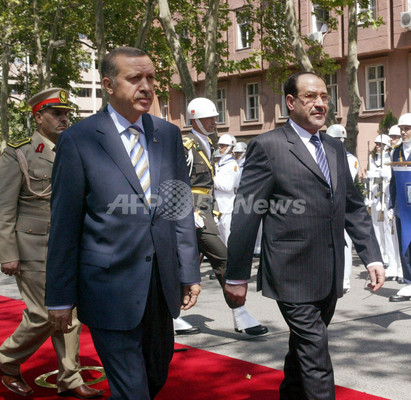 トルコ、イラク両首相、クルド人武装組織一掃へ向けた相互協力に合意 トルコ、イラク両首相、クルド人武装組織一掃へ向けた相互協力に合意