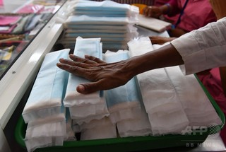インド、生理用ナプキンを課税対象外に 映画スターらが運動展開 インド、生理用ナプキンを課税対象外に 映画スターらが運動展開