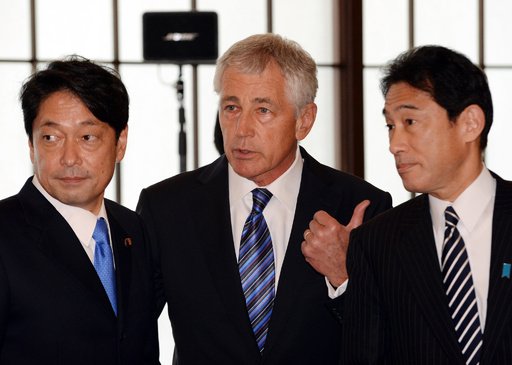 「近隣諸国との関係改善に努力を」、米国防長官が日本政府に要請