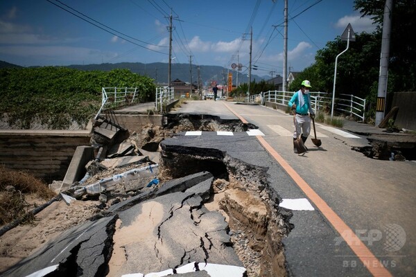 西日本豪雨、死者155人に 数十人が依然行方不明