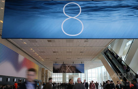 最新iOS、大容量ダウンロードやバグに不満噴出 最新iOS、大容量ダウンロードやバグに不満噴出