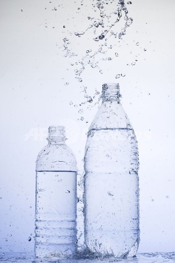 「7度ろ過した水道水」、NYに水の専門店が登場 その評判は… 「7度ろ過した水道水」、NYに水の専門店が登場 その評判は…