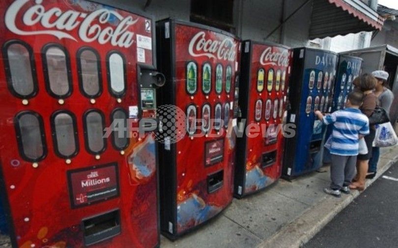 コカ・コーラ子会社の牛乳飲んだ男性が死亡、殺虫剤混入 中国 コカ・コーラ子会社の牛乳飲んだ男性が死亡、殺虫剤混入 中国