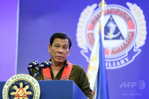 比大統領、 南シナ海問題で「中国から戦争になると警告された」 比大統領、 南シナ海問題で「中国から戦争になると警告された」