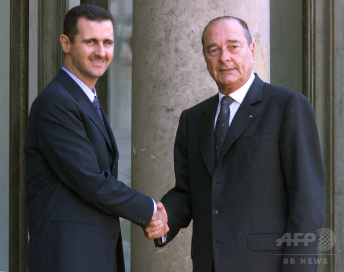 フランス、シリア大統領に授与の最高勲章を剥奪へ フランス、シリア大統領に授与の最高勲章を剥奪へ