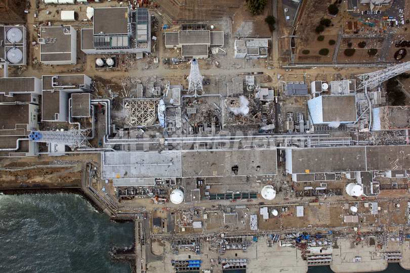 取水口付近に亀裂、汚染水が海に流出 福島原発事故 取水口付近に亀裂、汚染水が海に流出 福島原発事故