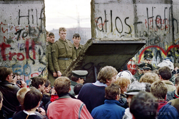 【AFP記者コラム】ベルリンの壁崩壊、その時記者たちは