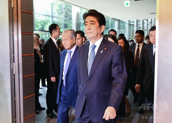 安倍首相、米朝会談の合意文書を歓迎 「問題解決の最初の一歩」