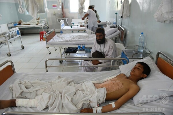 アフガンで米軍が病院を誤爆か、死傷者多数 通知後も空爆続く