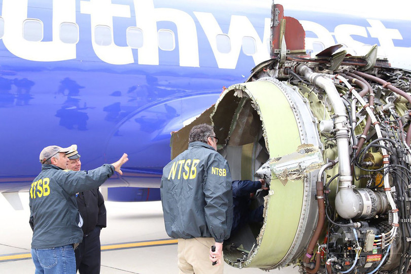 米当局、航空機エンジンの緊急点検を指示 死亡事故受け 米当局、航空機エンジンの緊急点検を指示 死亡事故受け