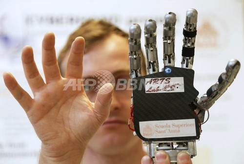 SFが現実に、先進ロボット開発するイタリアの研究所 SFが現実に、先進ロボット開発するイタリアの研究所
