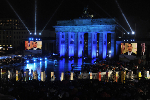 ベルリンの壁崩壊20年、各国首脳が式典に出席 市民10万人超集まる