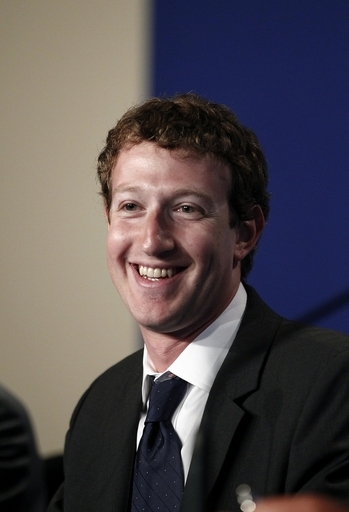 フェイスブック、2012年に新規株式公開か 米CNBC