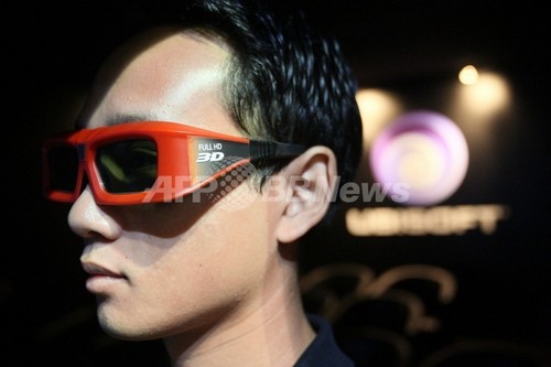世界初の3Dポルノ映画、撮影開始 日本人女優が出演 世界初の3Dポルノ映画、撮影開始 日本人女優が出演