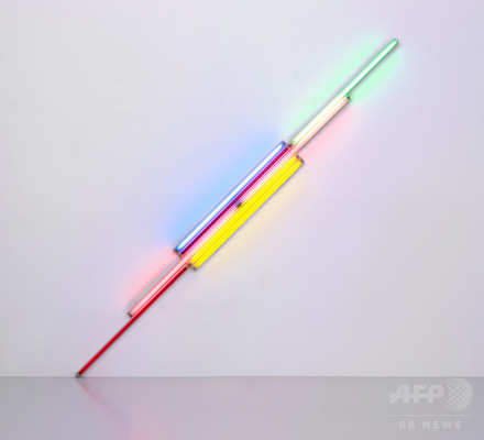 エスパス ルイ・ヴィトン東京にてダン・ フレイヴィン展開催 エスパス ルイ・ヴィトン東京にてダン・ フレイヴィン展開催