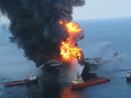 米原油流出事故、「ほぼ確実に防止できた」 大統領委