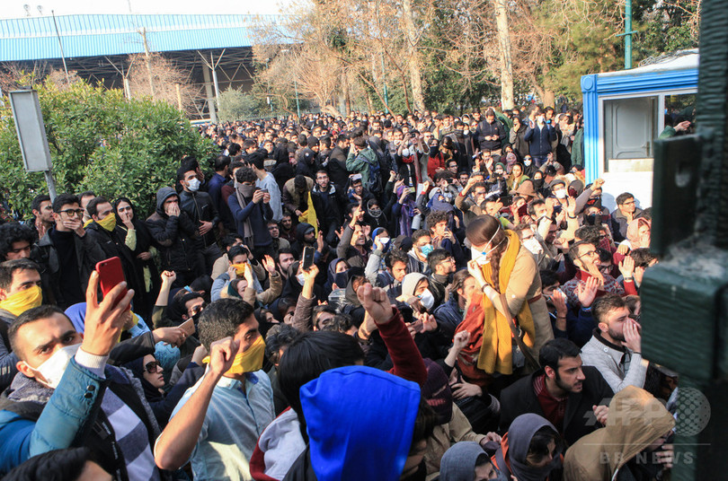 「生活本当に厳しい」 イラン反政府デモ、経済的不満は首都でも 「生活本当に厳しい」 イラン反政府デモ、経済的不満は首都でも