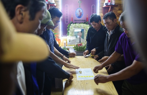 英トラック遺体事件、犠牲者16人がベトナムに帰国