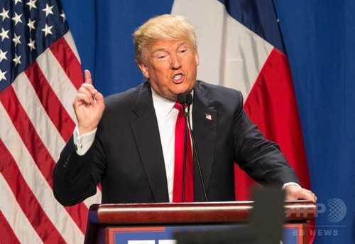 トランプ氏、元KKK指導者の支持めぐり集中砲火 トランプ氏、元KKK指導者の支持めぐり集中砲火