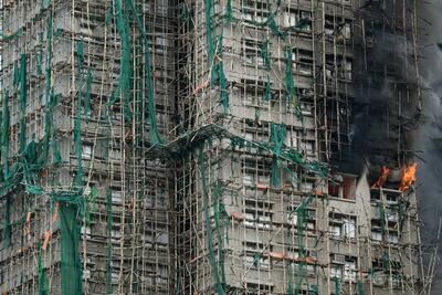 香港の竹足場、高層住宅火災で巻き起こる議論