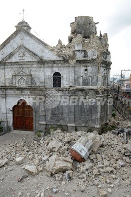 フィリピンの地震、死者151人に 同国最古の教会も被害 フィリピンの地震、死者151人に 同国最古の教会も被害