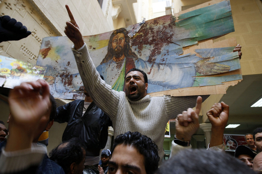 コプト教会爆破事件、抗議デモが一部暴徒化 エジプト