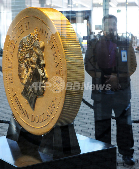 重さ1トンの金貨、貨幣価値は43億円 オーストラリア 写真4枚 国際ニュース：AFPBB News