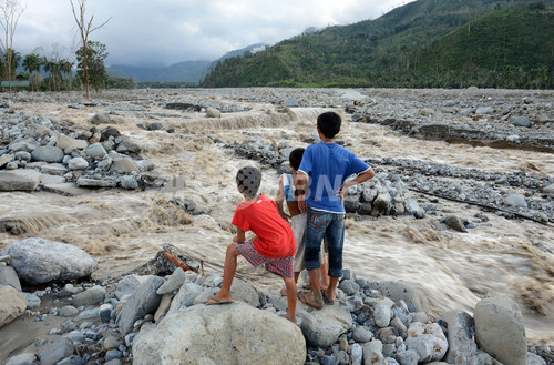 フィリピンの台風による死者325人に、不明者も300人超 フィリピンの台風による死者325人に、不明者も300人超