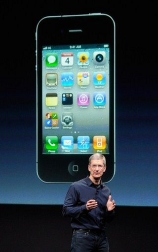 「iPhone 4S」発表、アップル株価は下落