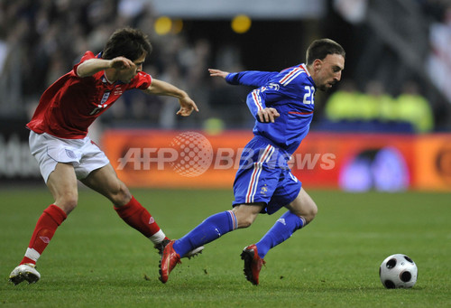 イングランド ベッカムの代表100試合目を勝利で飾れず イングランド ベッカムの代表100試合目を勝利で飾れず