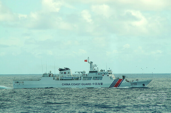 外相抗議後も挑発やまず＝中国、「管轄権」行使を誇示－尖閣接続水域に公船１０隻