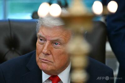 トランプ氏、エプスタイン文書公開で態度転換 下院採決を支持