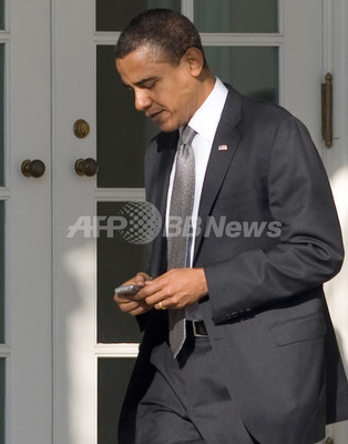 オバマ米大統領、愛用のブラックベリー「楽しくない」 オバマ米大統領、愛用のブラックベリー「楽しくない」