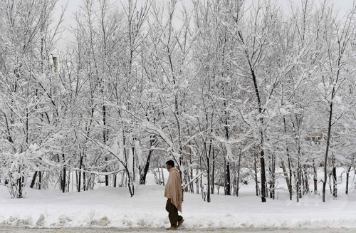 アフガン、大雪による雪崩で100人超死亡 アフガン、大雪による雪崩で100人超死亡