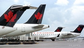 カナダ政府、航空会社による乗客の強制降機禁止へ 法案提出 カナダ政府、航空会社による乗客の強制降機禁止へ 法案提出