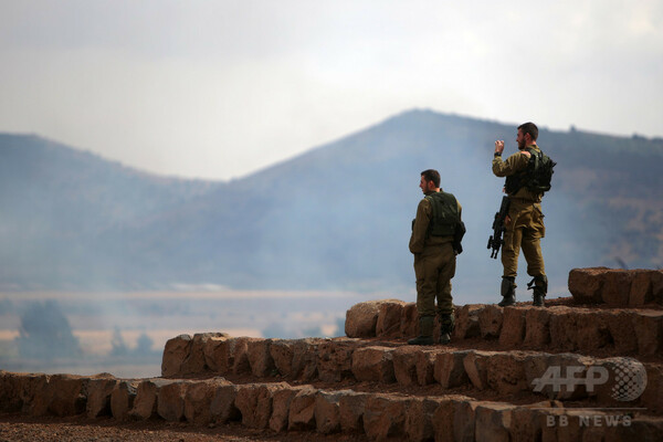 イスラエルがゴラン高原の武装勢力を攻撃、ロケット弾に報復