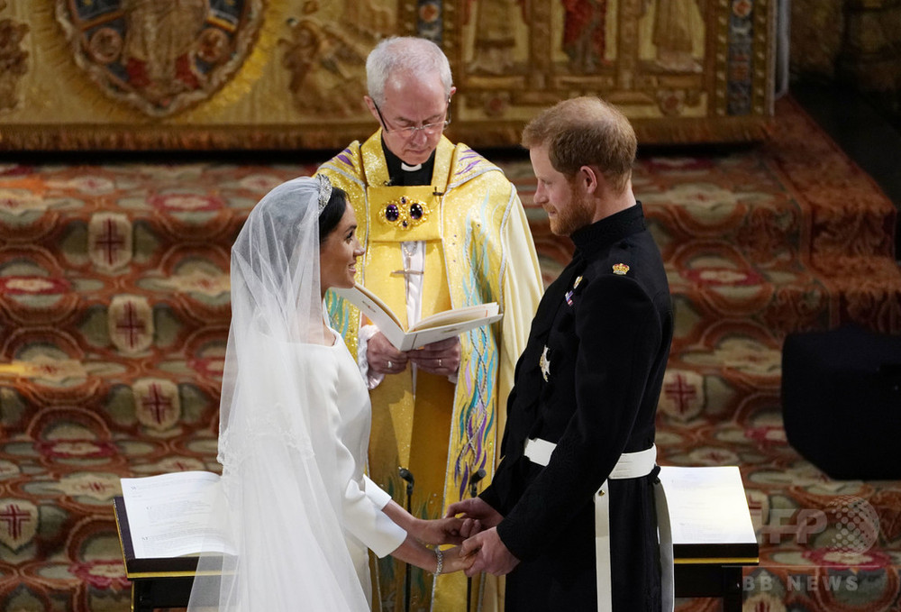 英ヘンリー王子とマークルさんが挙式