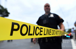 米テネシー州の教会で男が発砲、7人死傷 米テネシー州の教会で男が発砲、7人死傷