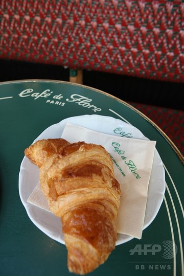 フランスで「バター危機」勃発 90%超値上がり、パン店が悲鳴 フランスで「バター危機」勃発 90%超値上がり、パン店が悲鳴